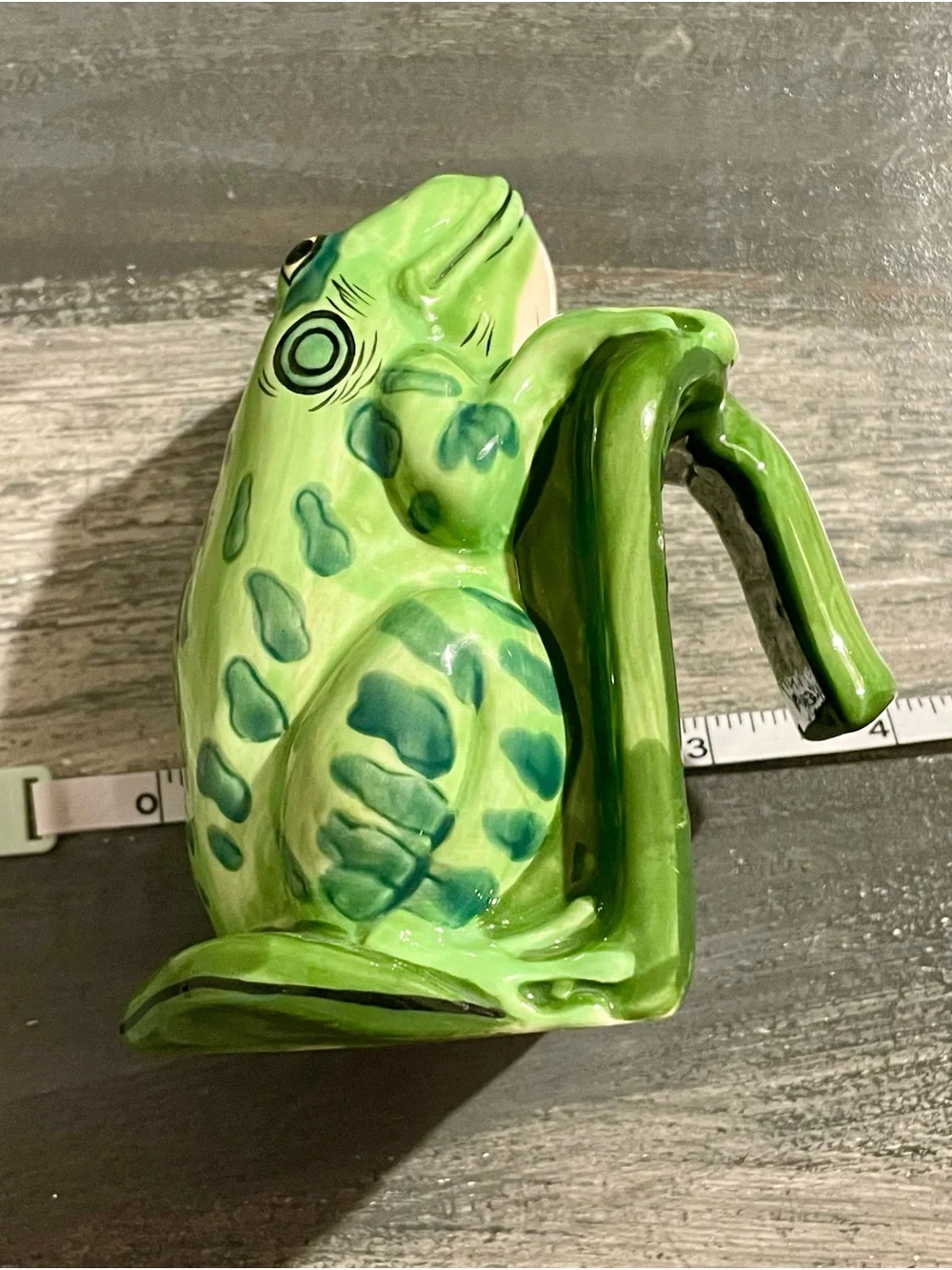 Vintage frog salt and pepper shakers by Lillypadders Hangups